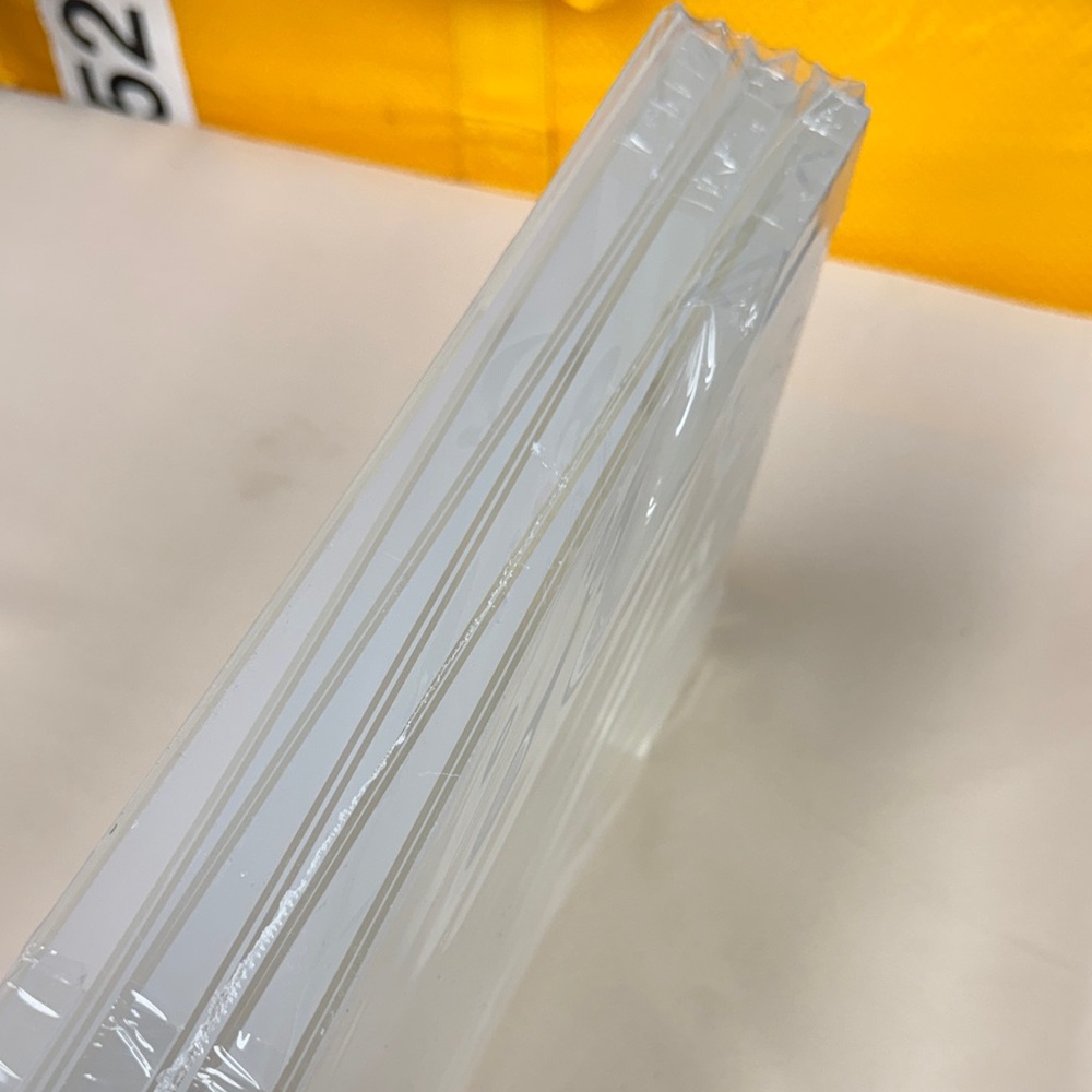 8.5 x 11 inch Clear Plastic Acrylic Stands 6-Pack insert doc & stand for display - Picture 2 of 3